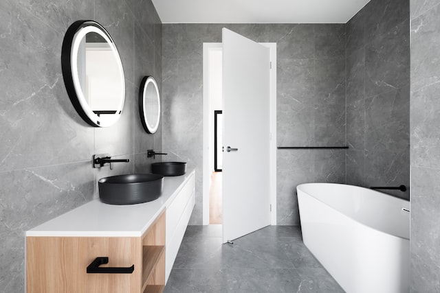 Bathroom2u’s collection of cloakroom and bathroom basins